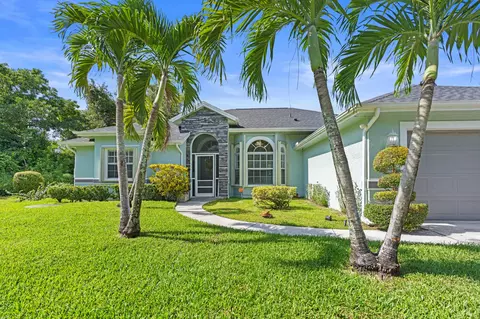 1674 SW Escobar Ln, Port Saint Lucie, FL 34953