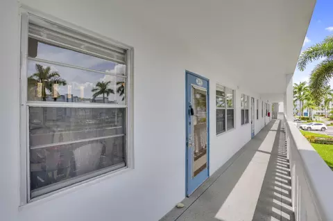 2070 Exeter D, Boca Raton, FL 33434 photo 21