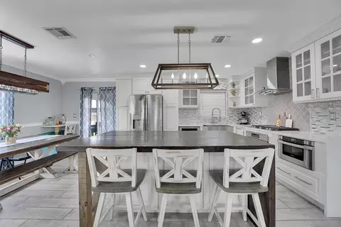 4873 Pine Knott Ln, West Palm Beach, FL 33417