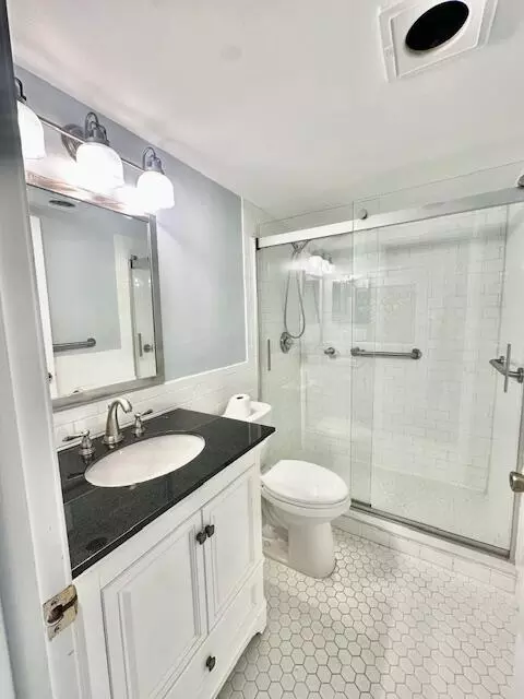 1083 Guildford E, Boca Raton, FL 33434 photo 8