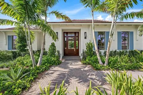 2916 Bluewater Cv, Gulf Stream, FL 33483
