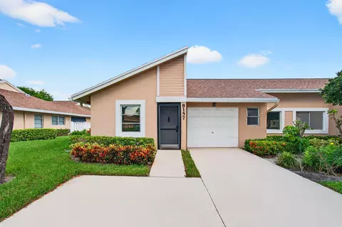 8157 Springtree Rd, Boca Raton, FL 33496 photo 3