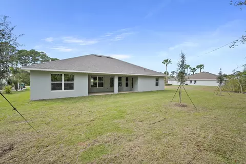 372 SW Feldman Ave, Port Saint Lucie, FL 34953