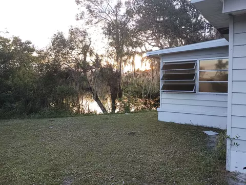 5 Quintana Roo Ct, Port Saint Lucie, FL 34952