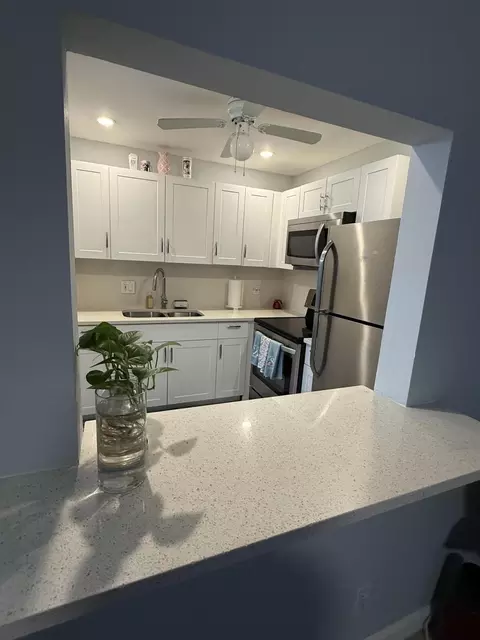 200 Village Green Cir E #K218, Palm Springs, FL 33461