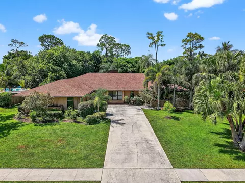 12090 Carriage Ln, Wellington, FL 33414
