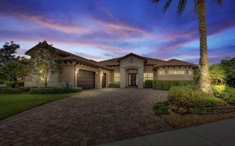 104 Manor Cir, Jupiter, FL 33458 photo 2