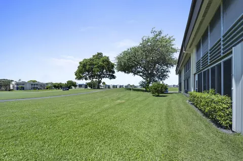 197 Capri E, Delray Beach, FL 33484 photo 27