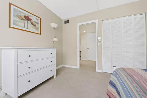 197 Capri E, Delray Beach, FL 33484 photo 20