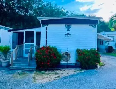 33 Easy St E, Hypoluxo, FL 33462