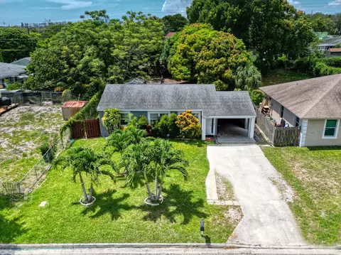 808 41st St, West Palm Beach, FL 33407
