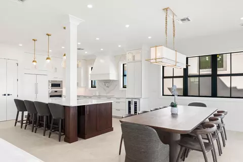Dining - 231 E Shr UNIT 2, Drive, FL 33040 photo 2 of 2