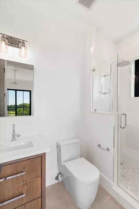 Bath - 231 E Shr UNIT 2, Drive, FL 33040 photo 8 of 8