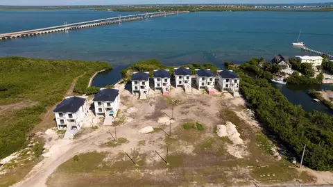 View/Area - 231 E Shr UNIT 2, Drive, FL 33040 photo 2 of 2