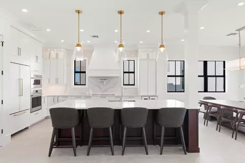 Kitchen - 231 E Shr UNIT 2, Drive, FL 33040 photo 4 of 7