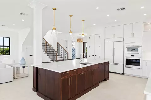 Kitchen - 231 E Shr UNIT 2, Drive, FL 33040 photo 6 of 7