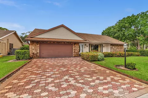 5035 Whitewood Cv N, Lake Worth, FL 33467