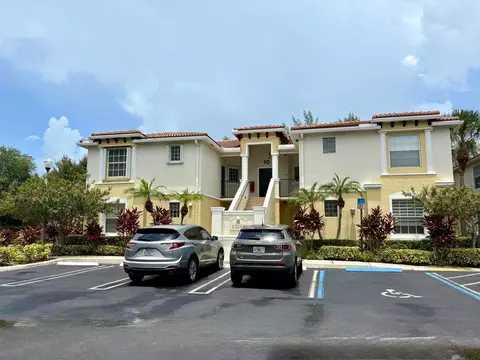 23265 Carolwood Ln #201, Boca Raton, FL 33428