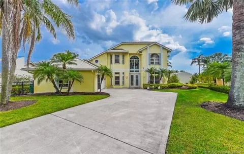 710 SEssex Dr, Port Saint Lucie, FL 34984