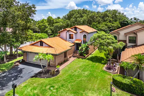 4104 NW 2nd Ln, Delray Beach, FL 33445