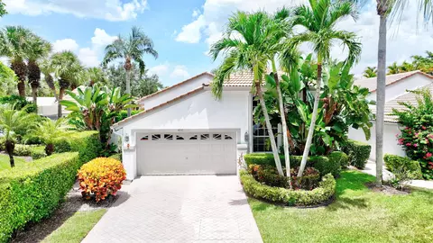 4737 Carlton Golf Dr, Lake Worth, FL 33449