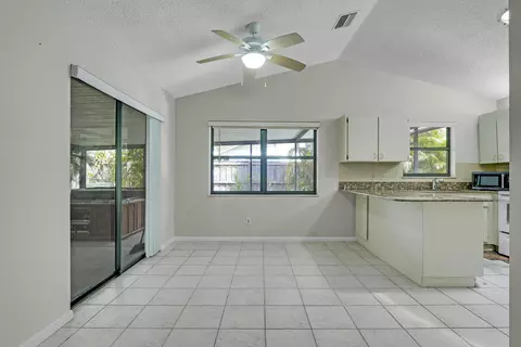 4604 SE Geneva Dr, Stuart, FL 34997 photo 7