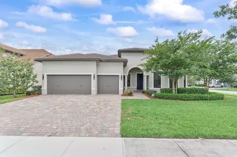 8380 Pedigree Cir, Lake Worth, FL 33467