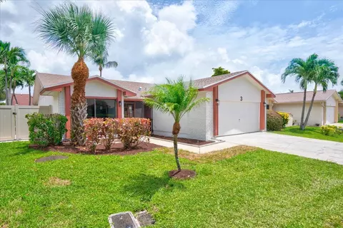 3 Fawlkland Cir, Boynton Beach, FL 33426