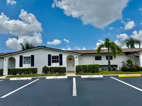 2920 Crosley Dr E #M, West Palm Beach, FL 33415