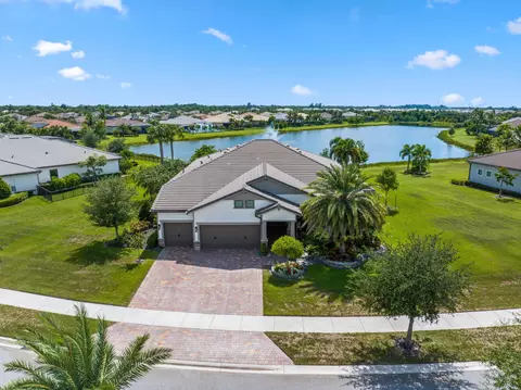 9191 Balsamo Dr, Palm Beach Gardens, FL 33412
