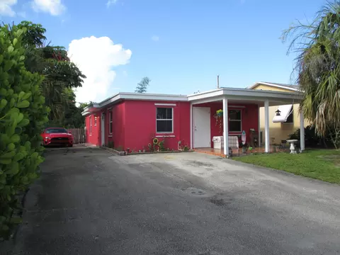 626 Minnesota St, Lantana, FL 33462