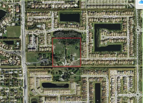 8946 Sea Chase Dr, Lake Worth, FL 33467