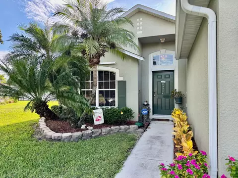 527 SE 38th Ave, Okeechobee, FL 34974 photo 2