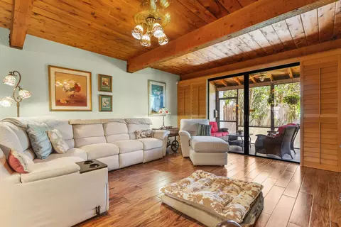 4601 NW 2nd Ave NW #811, Boca Raton, FL 33431