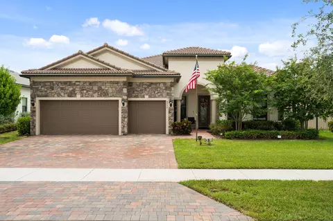 8260 Pedigree Cir, Lake Worth, FL 33467