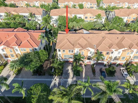 5600 NE Trieste Ter, Boca Raton, FL 33487