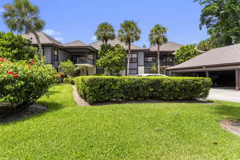 13329 Polo Club Rd #105, Wellington, FL 33414