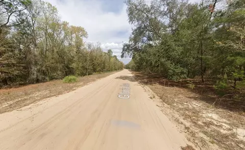 523 Gloria Ave, Interlachen, FL 32148