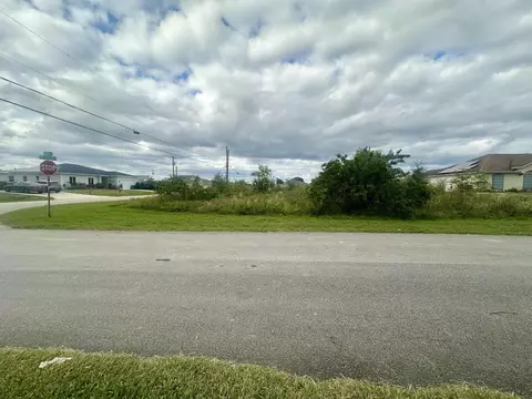 689 SW Fair Ave, Port St Lucie, FL 34953