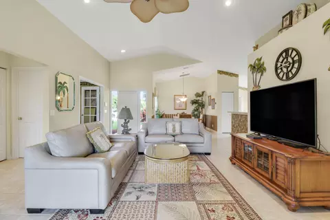 2698 SW Versailles Ter, Stuart, FL 34997 photo 6