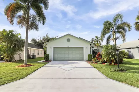 2698 SW Versailles Ter, Stuart, FL 34997 photo 2