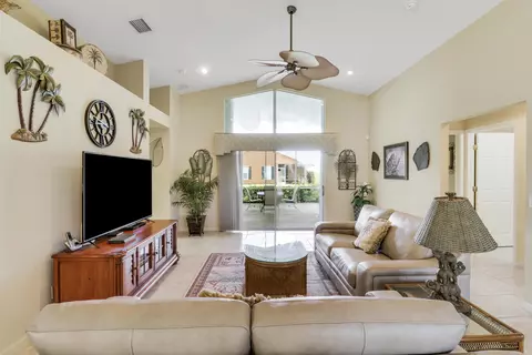 2698 SW Versailles Ter, Stuart, FL 34997 photo 5
