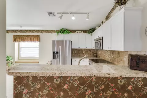 2698 SW Versailles Ter, Stuart, FL 34997 photo 17