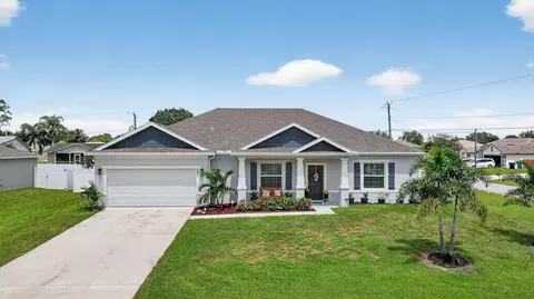 201 SW Chelsea Ter, Port Saint Lucie, FL 34984