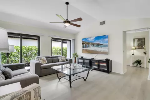1472 Via Cameron, Jupiter, FL 33477 photo 12