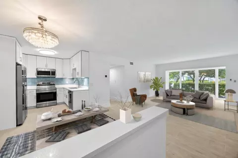 315 Venetian Dr #4, Delray Beach, FL 33483
