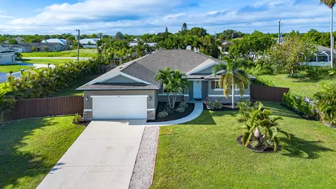 444 SW Halibut Ave, Port Saint Lucie, FL 34953