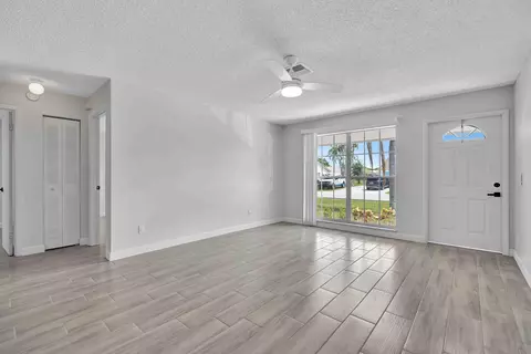 4368 SE Hamilton Ln, Stuart, FL 34997 photo 5