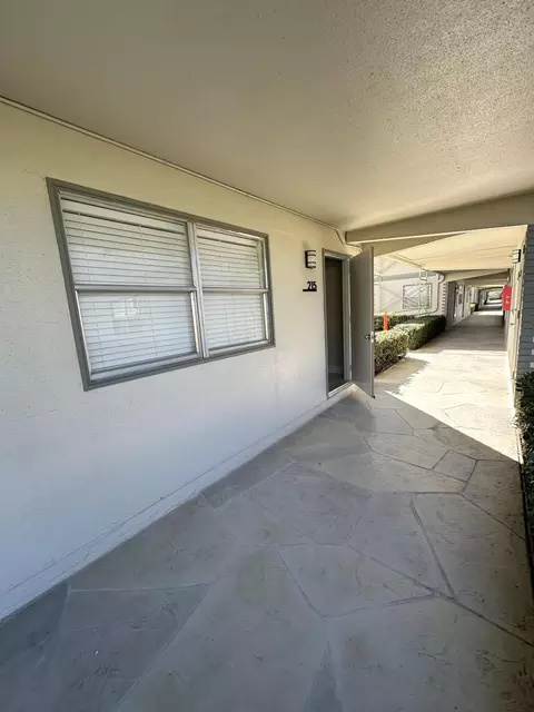 215 Flanders E #215, Delray Beach, FL 33484