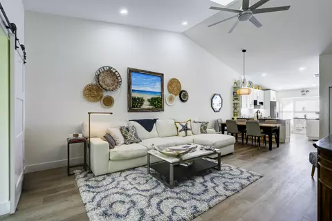 10976 SE Sea Pines Cir, Hobe Sound, FL 33455